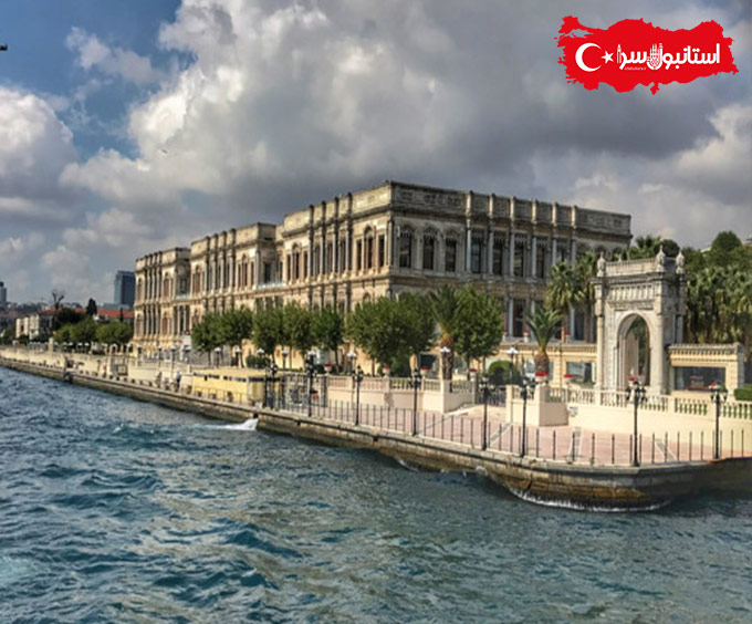 Dolmabahçe Palace,ورودی کاخ دلمه باغچه,دریای مرمره